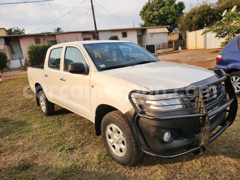 Big with watermark toyota hilux central cameroon yaounde 21909