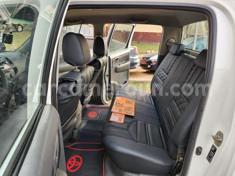 Big with watermark toyota hilux central cameroon yaounde 21909