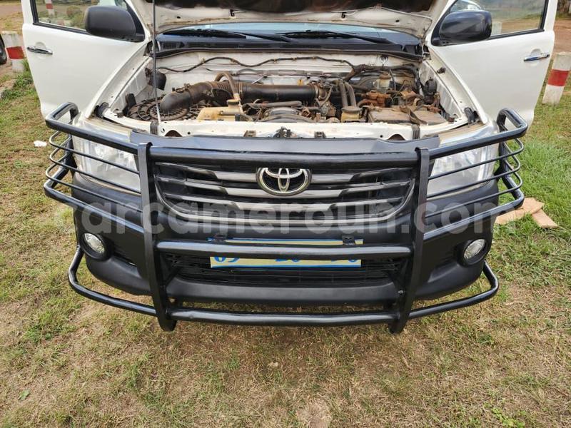 Big with watermark toyota hilux central cameroon yaounde 21909