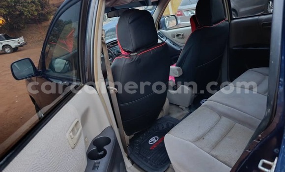 Acheter Occasion Voiture Toyota Highlander Bleu à Yaoundé, Central Cameroon Acheter Occasion Voiture Toyota Highlander Bleu à Yaoundé, Central Cameroon