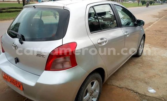 Sayi Na hannu Toyota Yaris Azurfa Mota in Yaounde a Babban Kamaru Sayi Na hannu Toyota Yaris Azurfa Mota in Yaounde a Babban Kamaru