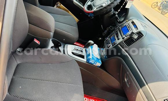 Acheter Occasion Voiture Hyundai Santa Fe Gris à Yaoundé, Central Cameroon Acheter Occasion Voiture Hyundai Santa Fe Gris à Yaoundé, Central Cameroon