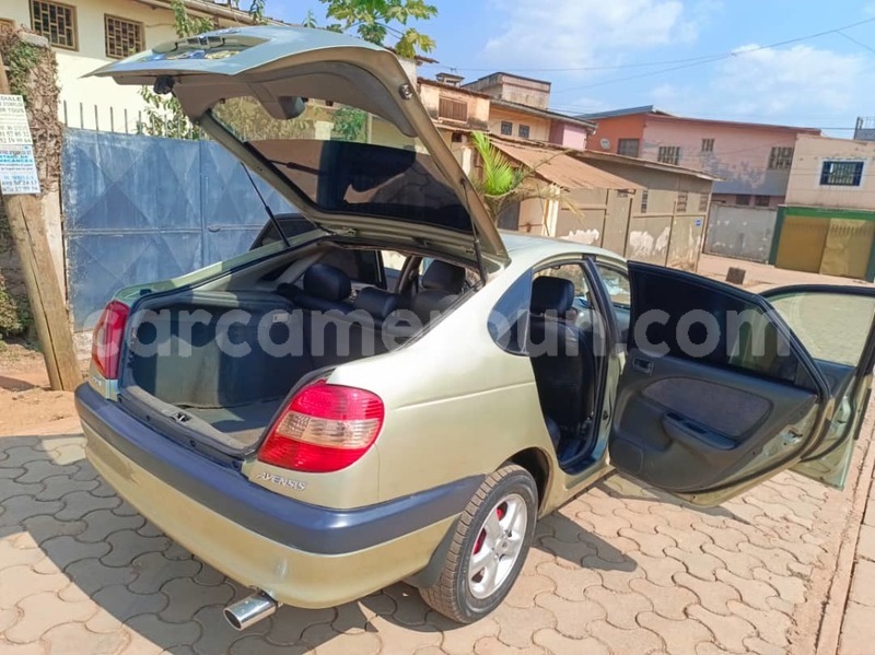 Big with watermark toyota avensis central cameroon yaounde 21920