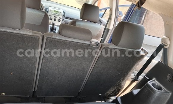 Acheter Occasion Voiture Toyota Corolla Verso Bleu à Yaoundé, Central Cameroon Acheter Occasion Voiture Toyota Corolla Verso Bleu à Yaoundé, Central Cameroon