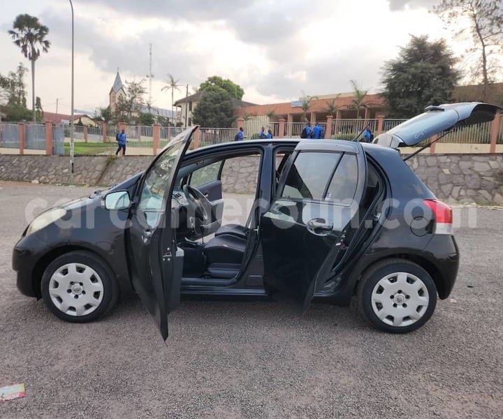 Big with watermark toyota yaris central cameroon yaounde 21923