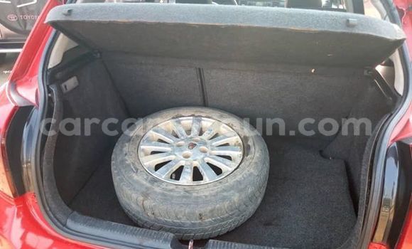 Sayi Na hannu Toyota Corolla Red Mota in Douala a Ƙasar Kamaru Sayi Na hannu Toyota Corolla Red Mota in Douala a Ƙasar Kamaru