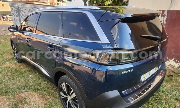 Sayi Na hannu Peugeot 5008 Blue Mota in Yaounde a Babban Kamaru Sayi Na hannu Peugeot 5008 Blue Mota in Yaounde a Babban Kamaru