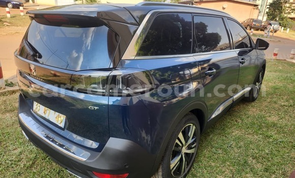 Acheter Occasion Voiture Peugeot 5008 Bleu à Yaoundé, Central Cameroon Acheter Occasion Voiture Peugeot 5008 Bleu à Yaoundé, Central Cameroon