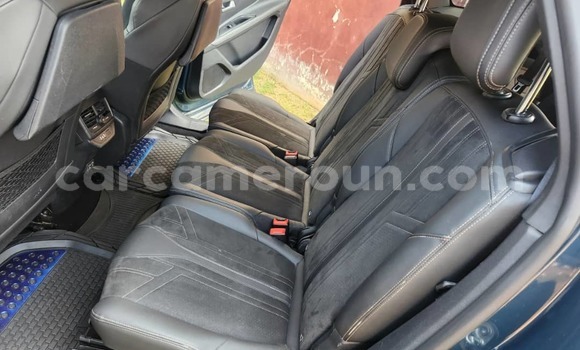 Acheter Occasion Voiture Peugeot 5008 Bleu à Yaoundé, Central Cameroon Acheter Occasion Voiture Peugeot 5008 Bleu à Yaoundé, Central Cameroon