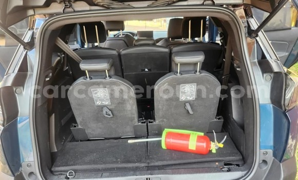 Acheter Occasion Voiture Peugeot 5008 Bleu à Yaoundé, Central Cameroon Acheter Occasion Voiture Peugeot 5008 Bleu à Yaoundé, Central Cameroon