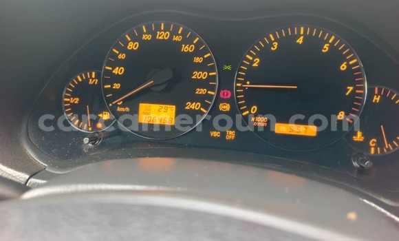 Acheter Occasion Voiture Toyota Avensis Bleu à Yaoundé, Central Cameroon Acheter Occasion Voiture Toyota Avensis Bleu à Yaoundé, Central Cameroon