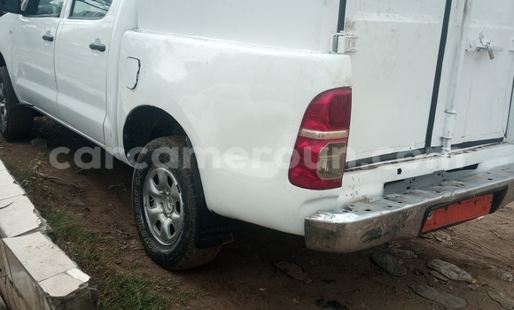 Buy Used Toyota Hilux White Car in Douala in Littoral Cameroon Buy Used Toyota Hilux White Car in Douala in Littoral Cameroon