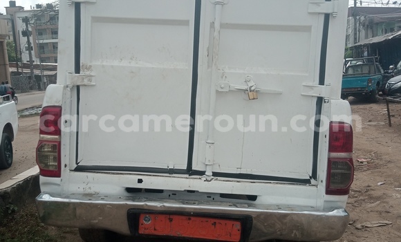 Buy Used Toyota Hilux White Car in Douala in Littoral Cameroon Buy Used Toyota Hilux White Car in Douala in Littoral Cameroon