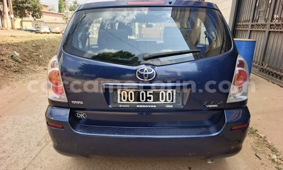 Buy Used Toyota Corolla Verso Blue Car in Yaounde in Central Cameroon Buy Used Toyota Corolla Verso Blue Car in Yaounde in Central Cameroon