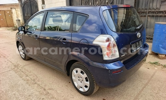 Buy Used Toyota Corolla Verso Blue Car in Yaounde in Central Cameroon Buy Used Toyota Corolla Verso Blue Car in Yaounde in Central Cameroon