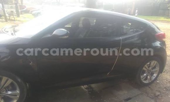Sayi Na hannu Hyundai Veloster Black Mota in Douala a Ƙasar Kamaru Sayi Na hannu Hyundai Veloster Black Mota in Douala a Ƙasar Kamaru