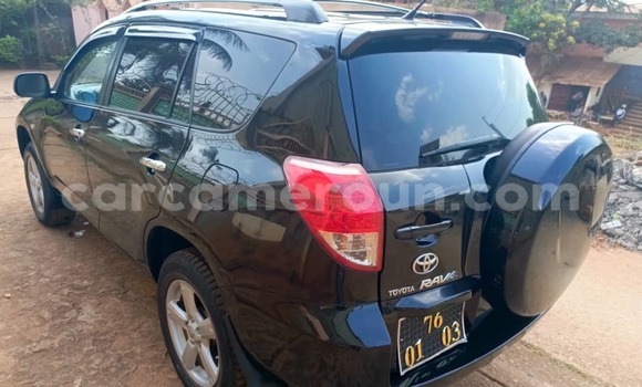 Acheter Occasion Voiture Toyota RAV4 Noir à Yaoundé, Central Cameroon Acheter Occasion Voiture Toyota RAV4 Noir à Yaoundé, Central Cameroon