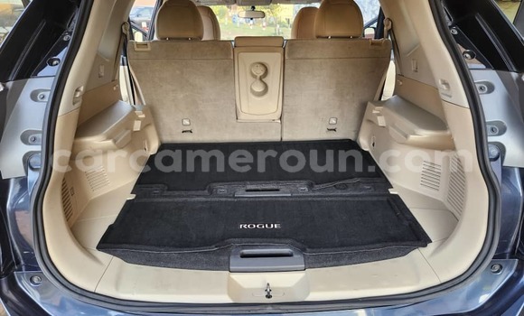 Sayi Na hannu Nissan Rogue Black Mota in Yaounde a Babban Kamaru Sayi Na hannu Nissan Rogue Black Mota in Yaounde a Babban Kamaru
