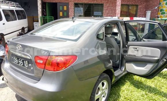 Sayi Na hannu Hyundai Avante Sauran Mota in Douala a Ƙasar Kamaru Sayi Na hannu Hyundai Avante Sauran Mota in Douala a Ƙasar Kamaru