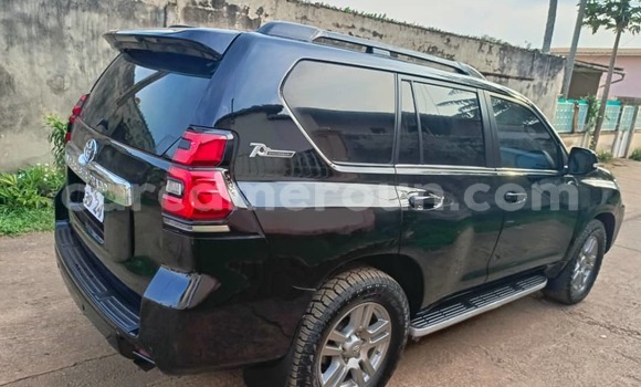 Buy Used Toyota Land Cruiser Black Car in Yaounde in Central Cameroon Buy Used Toyota Land Cruiser Black Car in Yaounde in Central Cameroon