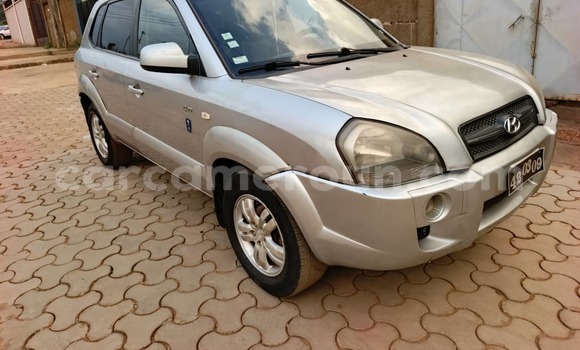 Acheter Occasion Voiture Hyundai Tucson Gris à Yaoundé, Central Cameroon Acheter Occasion Voiture Hyundai Tucson Gris à Yaoundé, Central Cameroon