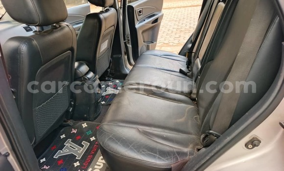 Acheter Occasion Voiture Hyundai Tucson Gris à Yaoundé, Central Cameroon Acheter Occasion Voiture Hyundai Tucson Gris à Yaoundé, Central Cameroon