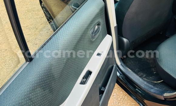 Acheter Occasion Voiture Toyota Yaris Noir à Yaoundé, Central Cameroon Acheter Occasion Voiture Toyota Yaris Noir à Yaoundé, Central Cameroon