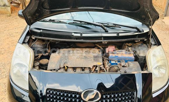 Acheter Occasion Voiture Toyota Yaris Noir à Yaoundé, Central Cameroon Acheter Occasion Voiture Toyota Yaris Noir à Yaoundé, Central Cameroon