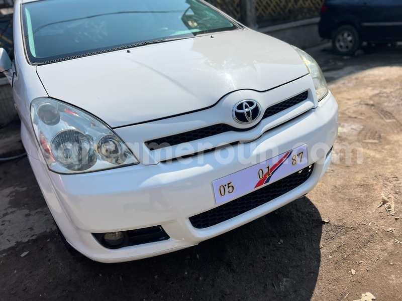 Big with watermark toyota corolla verso littoral cameroon douala 21971