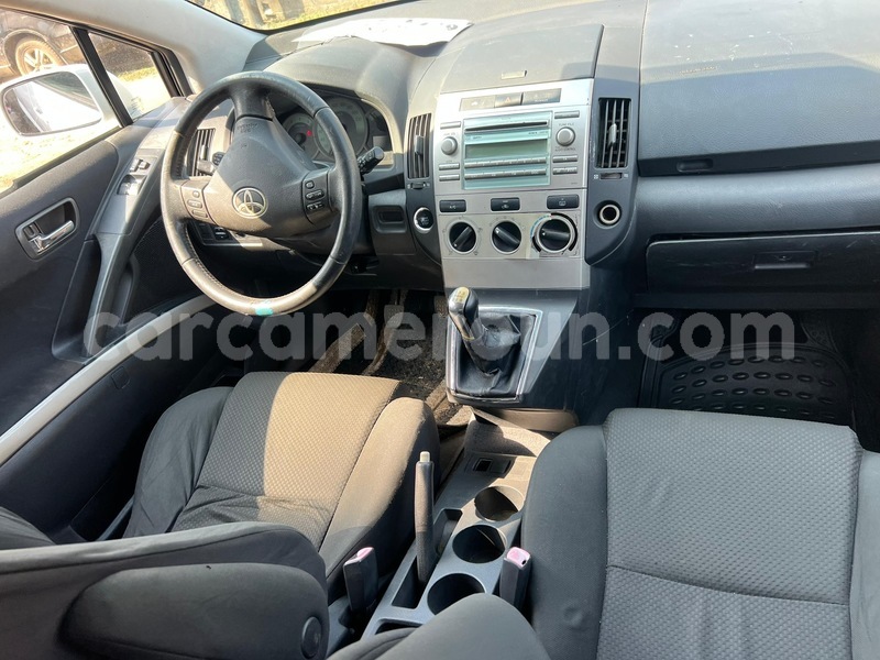 Big with watermark toyota corolla verso littoral cameroon douala 21971