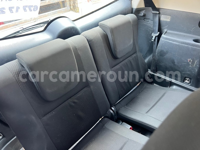 Big with watermark toyota corolla verso littoral cameroon douala 21971