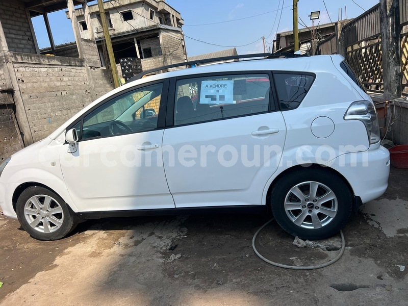Big with watermark toyota corolla verso littoral cameroon douala 21971