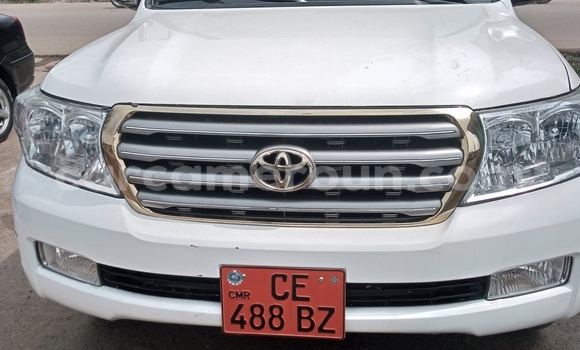 Buy Used Toyota Land Cruiser Prado White Car in Douala in Littoral Cameroon Buy Used Toyota Land Cruiser Prado White Car in Douala in Littoral Cameroon