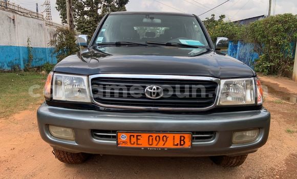 Sayi Na hannu Toyota Land Cruiser Black Mota in Yaounde a Babban Kamaru Sayi Na hannu Toyota Land Cruiser Black Mota in Yaounde a Babban Kamaru