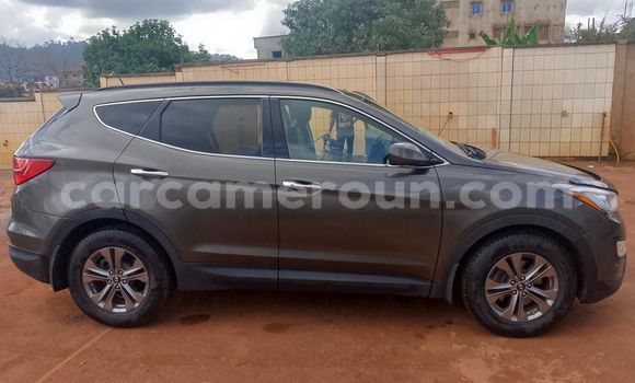 Buy Used Hyundai Santa Fe Silver Car in Yaounde in Central Cameroon Buy Used Hyundai Santa Fe Silver Car in Yaounde in Central Cameroon
