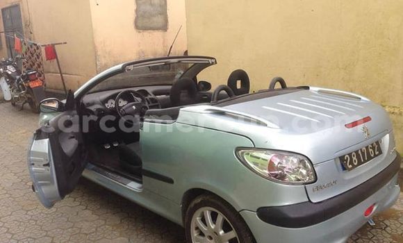 Sayi Na hannu Peugeot 206 Azurfa Mota in Douala a Ƙasar Kamaru Sayi Na hannu Peugeot 206 Azurfa Mota in Douala a Ƙasar Kamaru