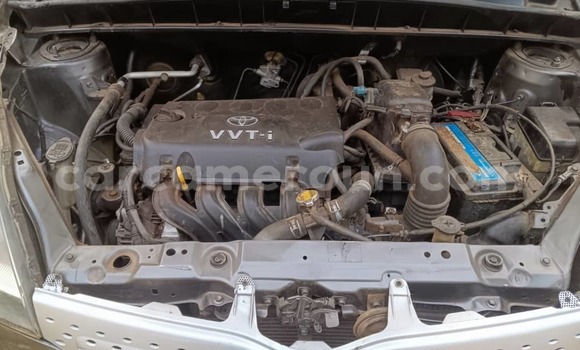 Sayi Na hannu Toyota Yaris Verso Brown Mota in Yaounde a Babban Kamaru Sayi Na hannu Toyota Yaris Verso Brown Mota in Yaounde a Babban Kamaru