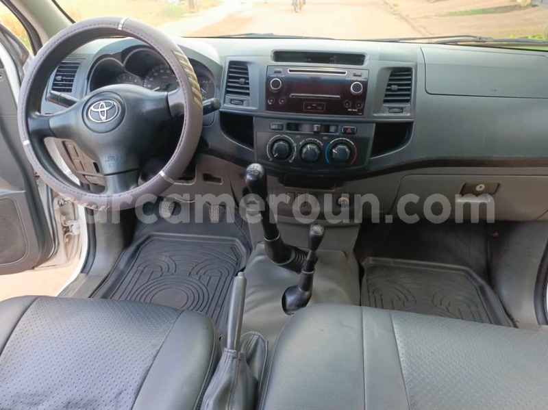 Big with watermark toyota hilux central cameroon yaounde 21992