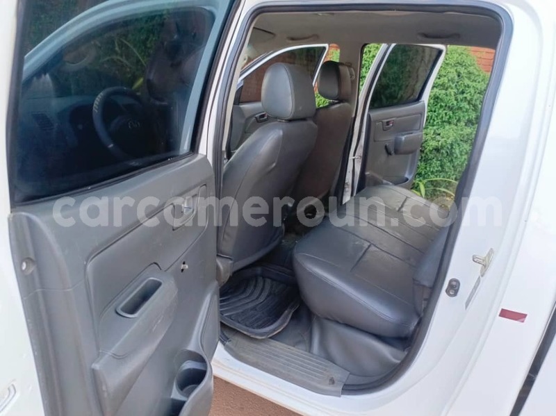 Big with watermark toyota hilux central cameroon yaounde 21992
