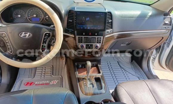 Acheter Occasion Voiture Hyundai Santa Fe Blanc à Yaoundé, Central Cameroon Acheter Occasion Voiture Hyundai Santa Fe Blanc à Yaoundé, Central Cameroon