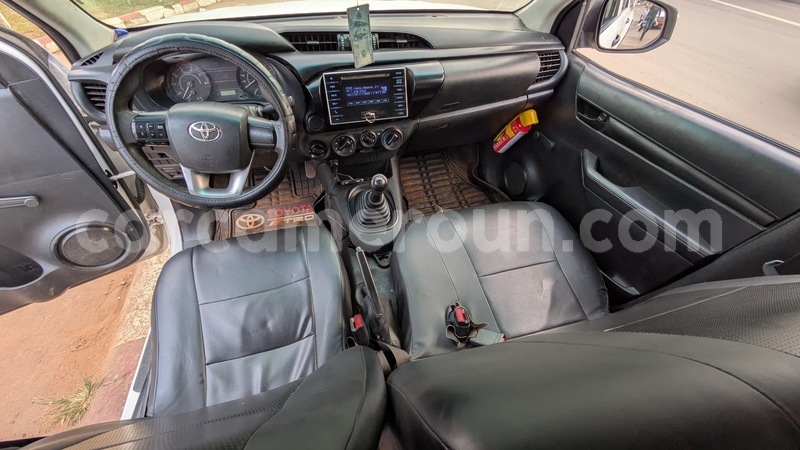 Big with watermark toyota hilux central cameroon yaounde 21995