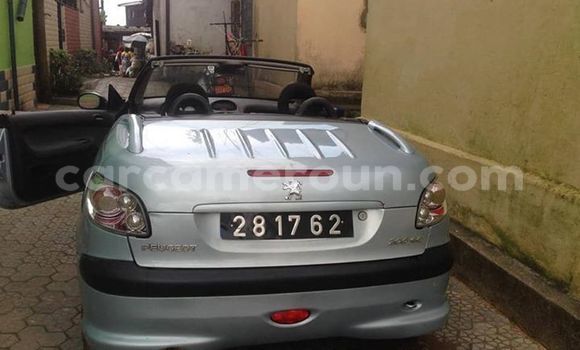 Sayi Na hannu Peugeot 206 Azurfa Mota in Douala a Ƙasar Kamaru Sayi Na hannu Peugeot 206 Azurfa Mota in Douala a Ƙasar Kamaru