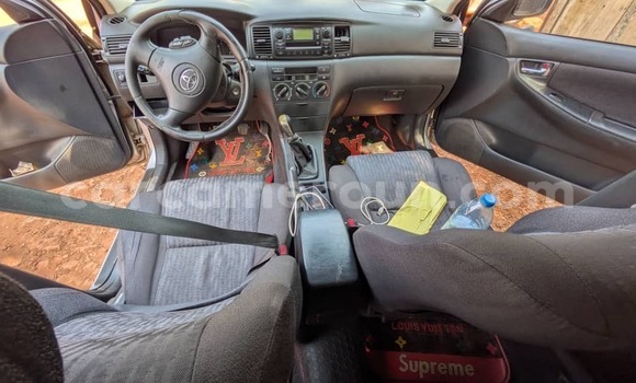 Acheter Occasion Voiture Toyota Corolla Gris à Yaoundé, Central Cameroon Acheter Occasion Voiture Toyota Corolla Gris à Yaoundé, Central Cameroon