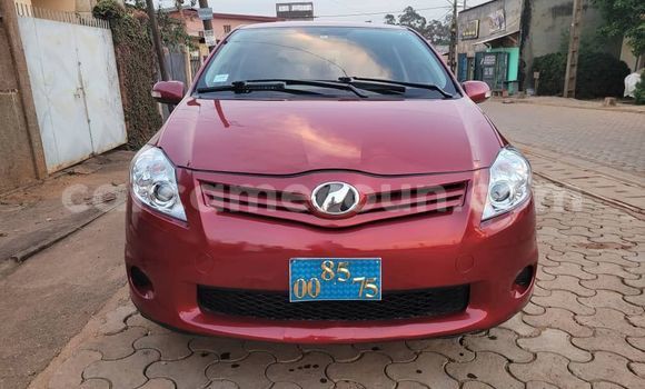 Sayi Na hannu Toyota Auris Red Mota in Yaounde a Babban Kamaru Sayi Na hannu Toyota Auris Red Mota in Yaounde a Babban Kamaru