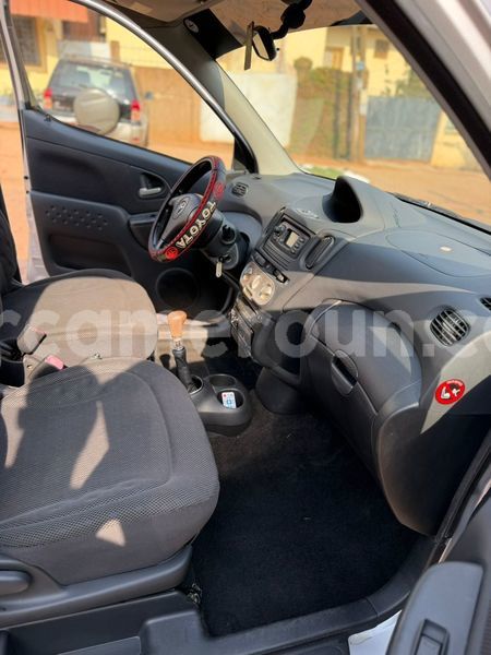 Big with watermark toyota yaris verso central cameroon yaounde 22004