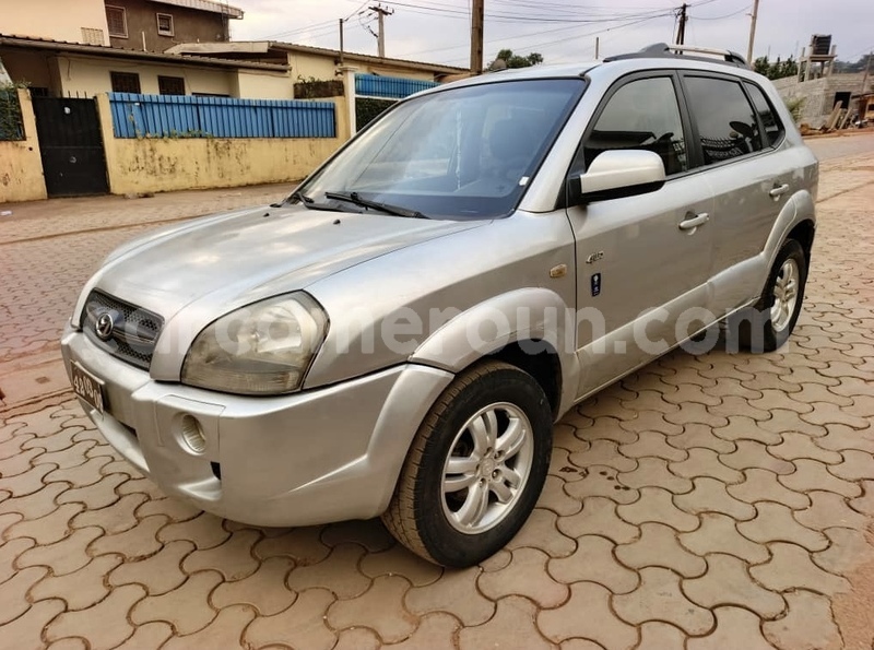 Big with watermark hyundai tucson central cameroon yaounde 22006