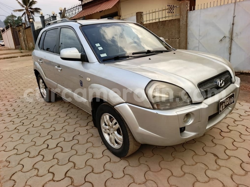 Big with watermark hyundai tucson central cameroon yaounde 22006