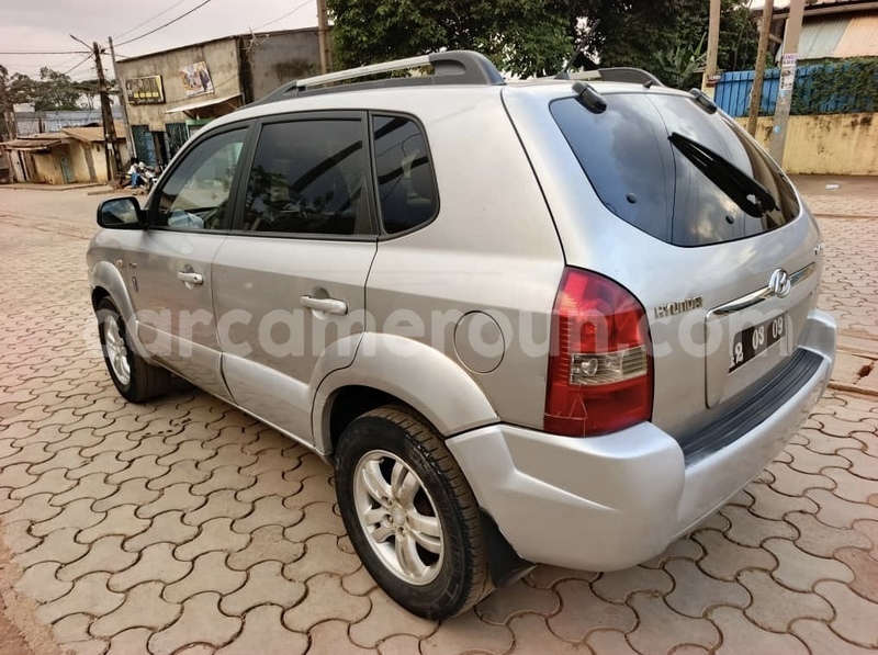 Big with watermark hyundai tucson central cameroon yaounde 22006