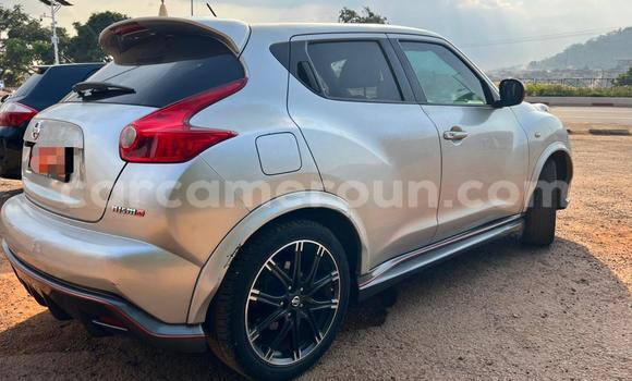 Sayi Na hannu Nissan Juke Azurfa Mota in Yaounde a Babban Kamaru Sayi Na hannu Nissan Juke Azurfa Mota in Yaounde a Babban Kamaru