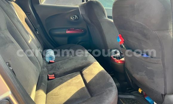 Sayi Na hannu Nissan Juke Azurfa Mota in Yaounde a Babban Kamaru Sayi Na hannu Nissan Juke Azurfa Mota in Yaounde a Babban Kamaru